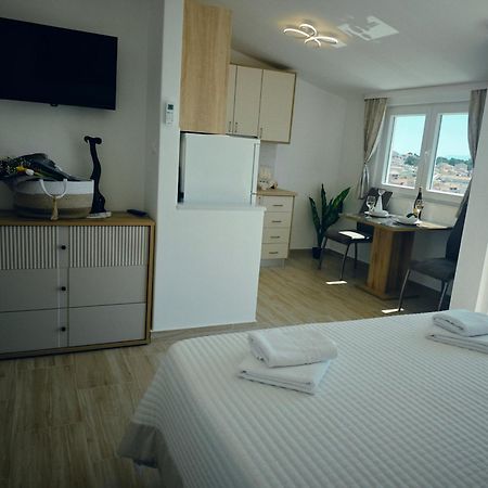 Apartment Topic Baška Voda Dış mekan fotoğraf