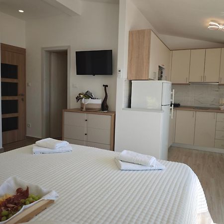 Apartment Topic Baška Voda Dış mekan fotoğraf