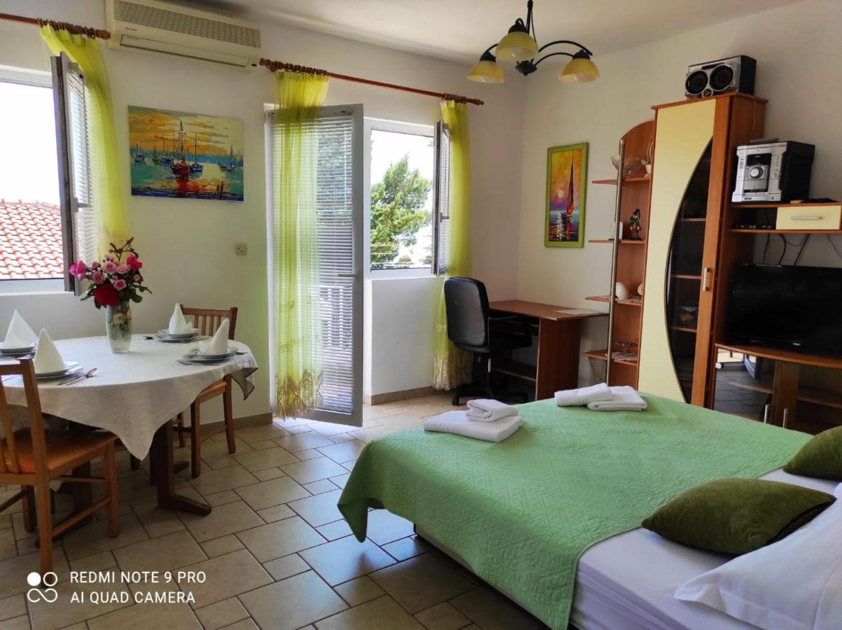 Apartment Topic Baška Voda Dış mekan fotoğraf