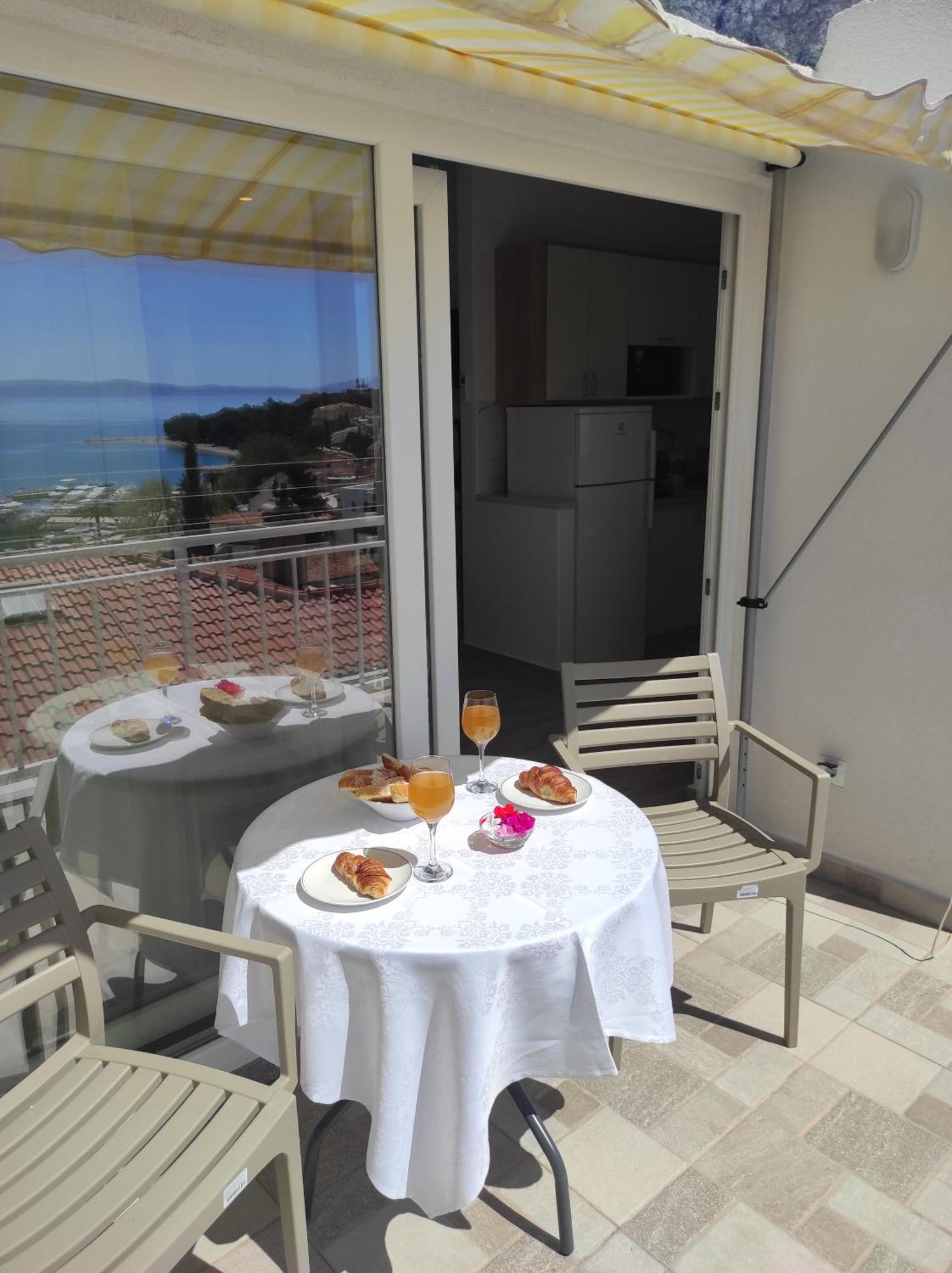 Apartment Topic Baška Voda Dış mekan fotoğraf