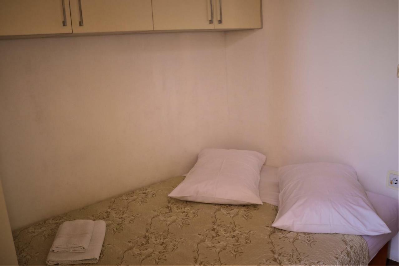 Apartment Topic Baška Voda Dış mekan fotoğraf