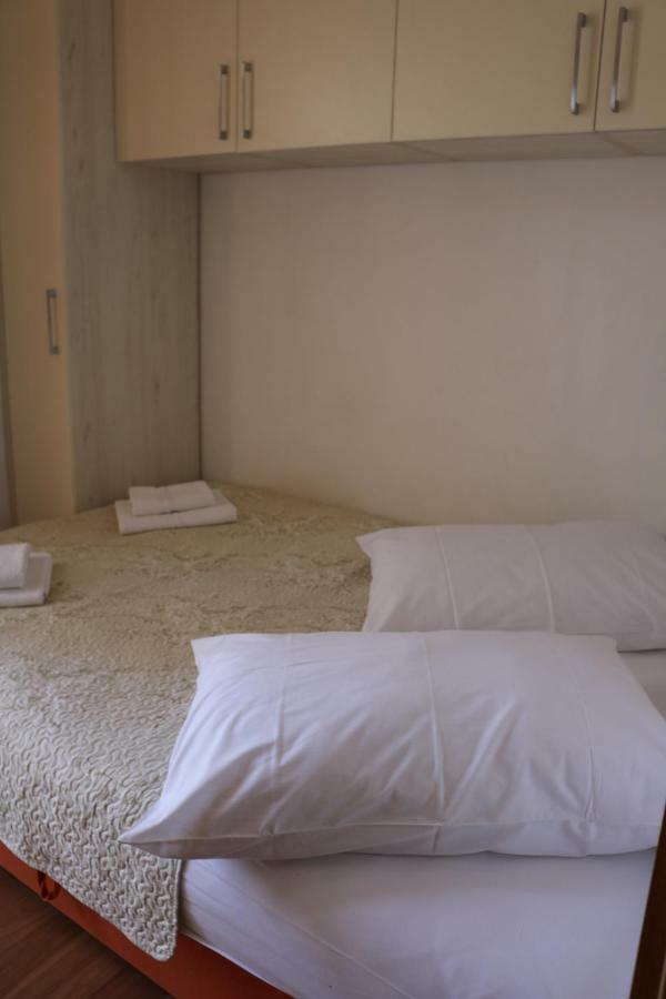 Apartment Topic Baška Voda Dış mekan fotoğraf