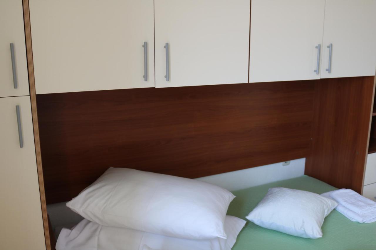Apartment Topic Baška Voda Dış mekan fotoğraf