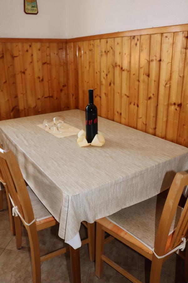 Apartment Topic Baška Voda Dış mekan fotoğraf