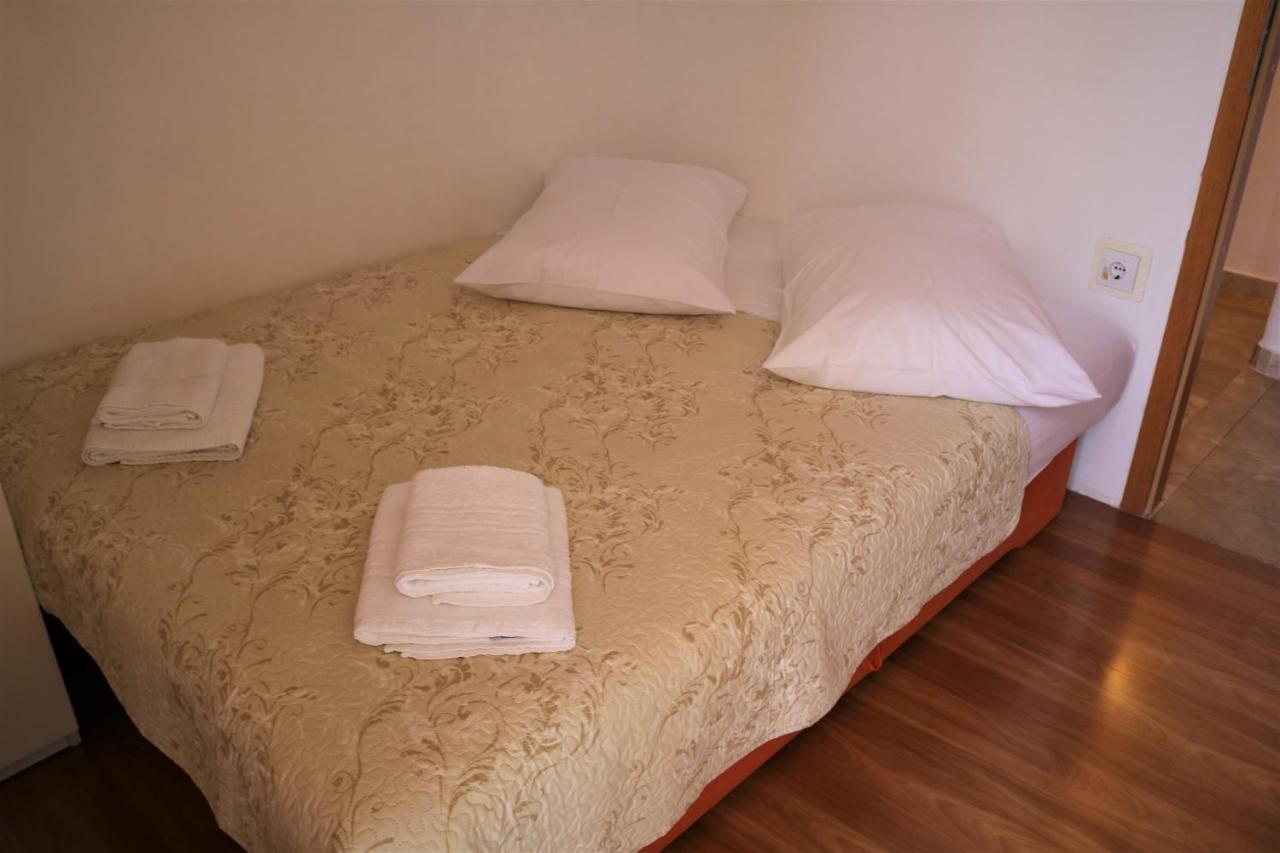 Apartment Topic Baška Voda Dış mekan fotoğraf